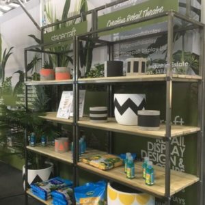 Wall unit pair